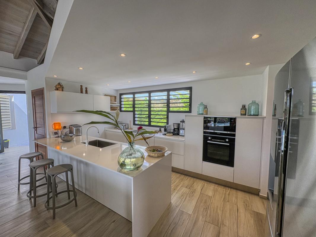 21.Location villa piscine Saint François Guadeloupe_Cuisine
